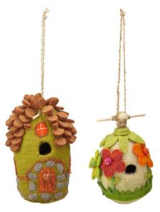 Felt-birdhouses