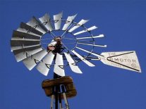 Windmill @PawneeGrasslands 23apr02 LAH 002