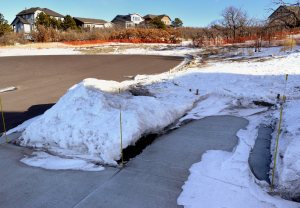 Snow-covered yard_NSFT_COS_LAH_9306